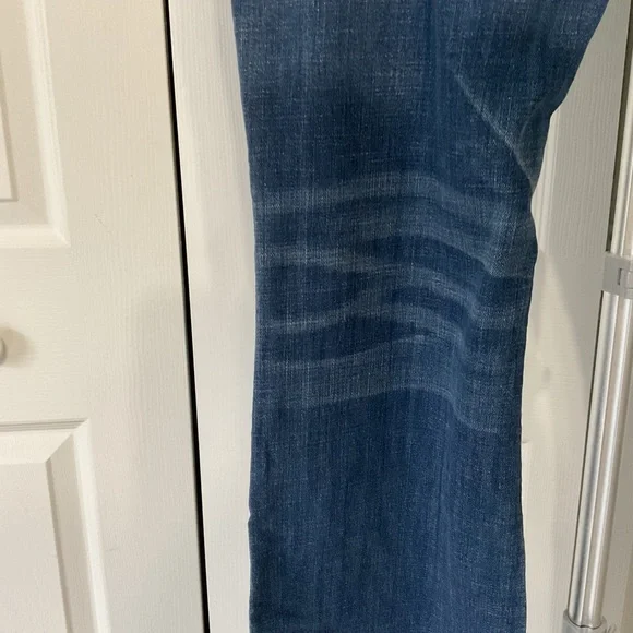 Laurie Felt - Picture 7 of 9